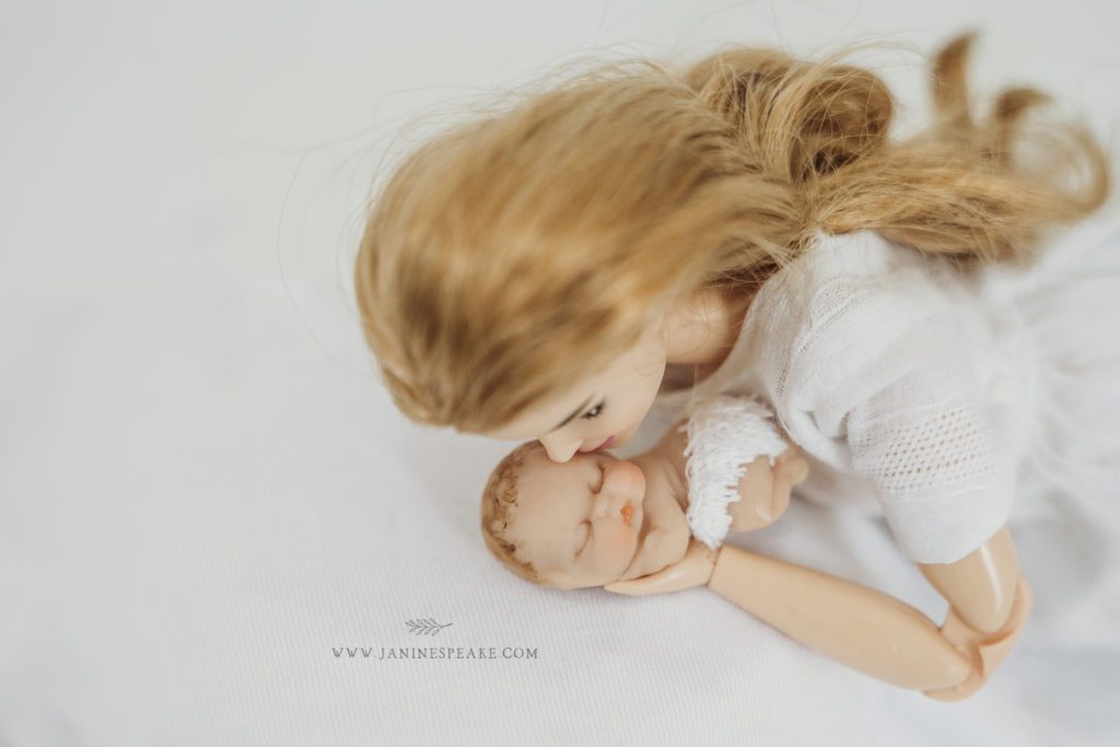 Barbie newborn photographer 