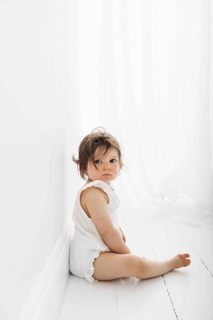White Neutral Cake Smash | Oswestry Photographer